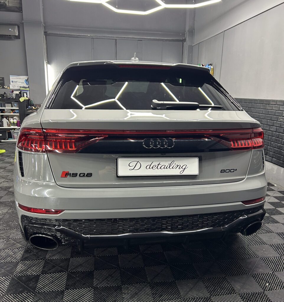 detailing audi RSQ8
